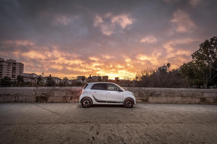  Smart EQ ForFour Edition One (W453) 2020 года  (WW) (фото 7 из 59)